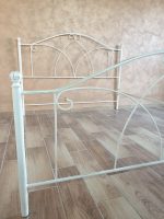 LETTO MATRIMONIALE IN FERRO BATTUTO ”DENISE” SHABBY CHIC BIANCO DECORATO ORO - immagine 2